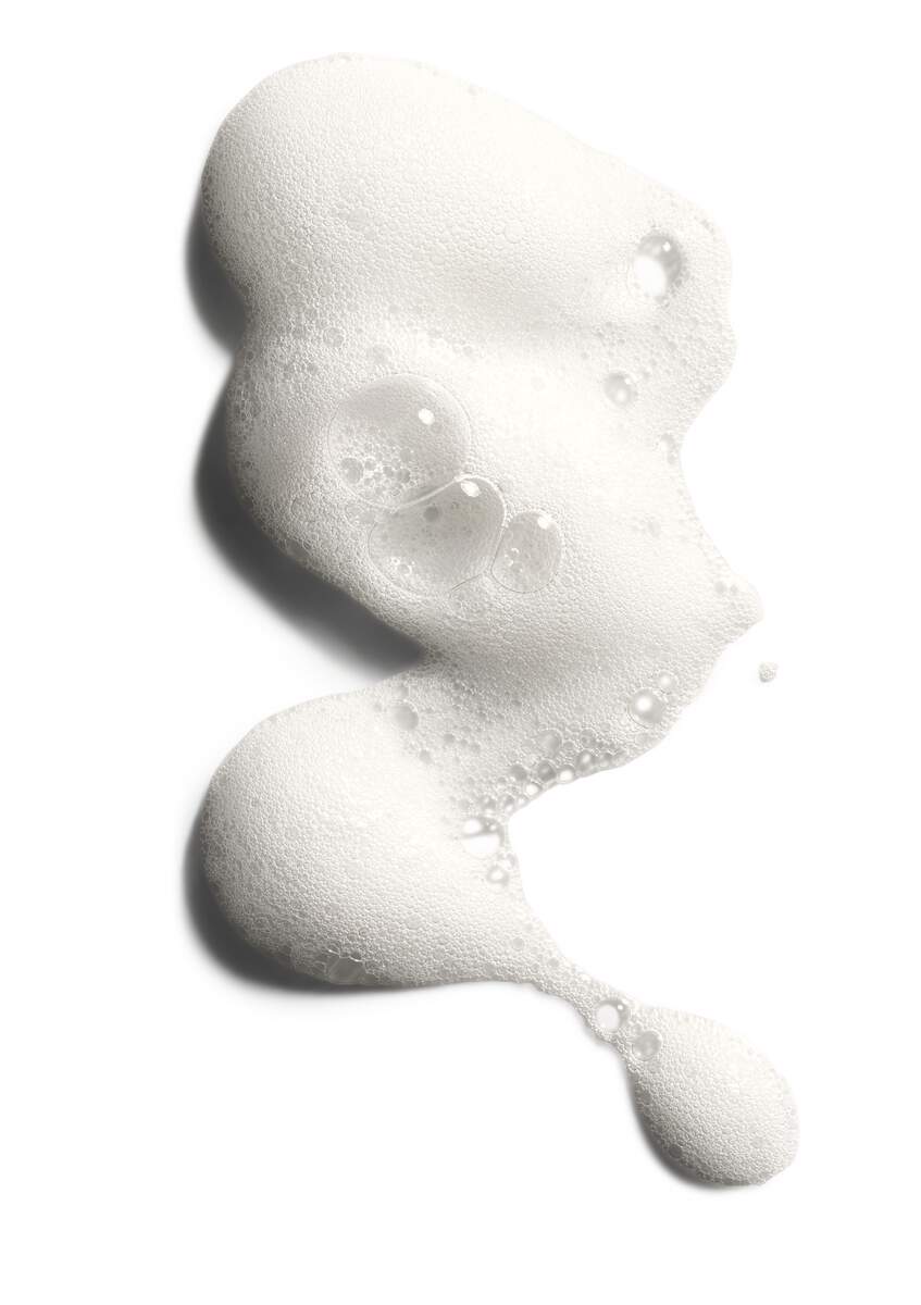 Clarins Gentle Renewing Cleansing Mousse - All Skin Types 150ml